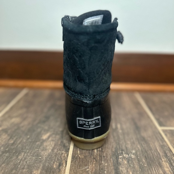 Sperry Saltwater Black Cheetah Print Duck Boots - Picture 5 of 8